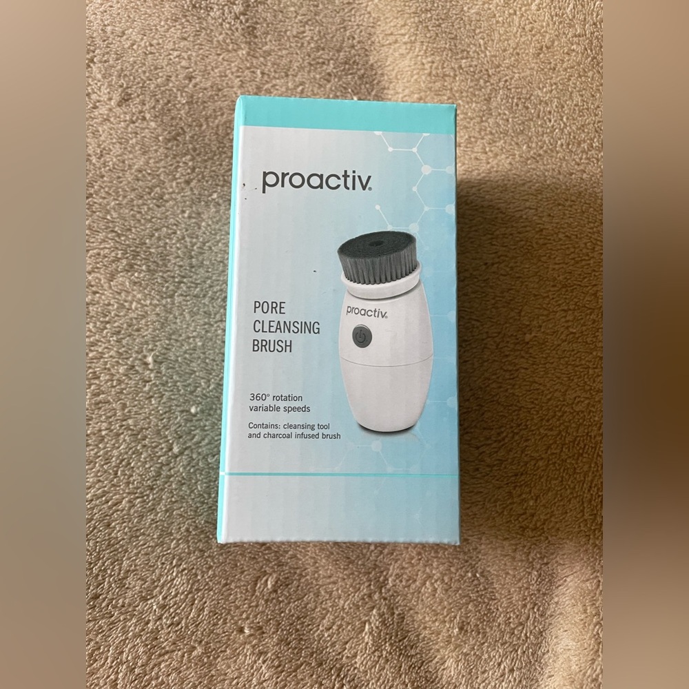 Proactiv Pore Cleansing Brush